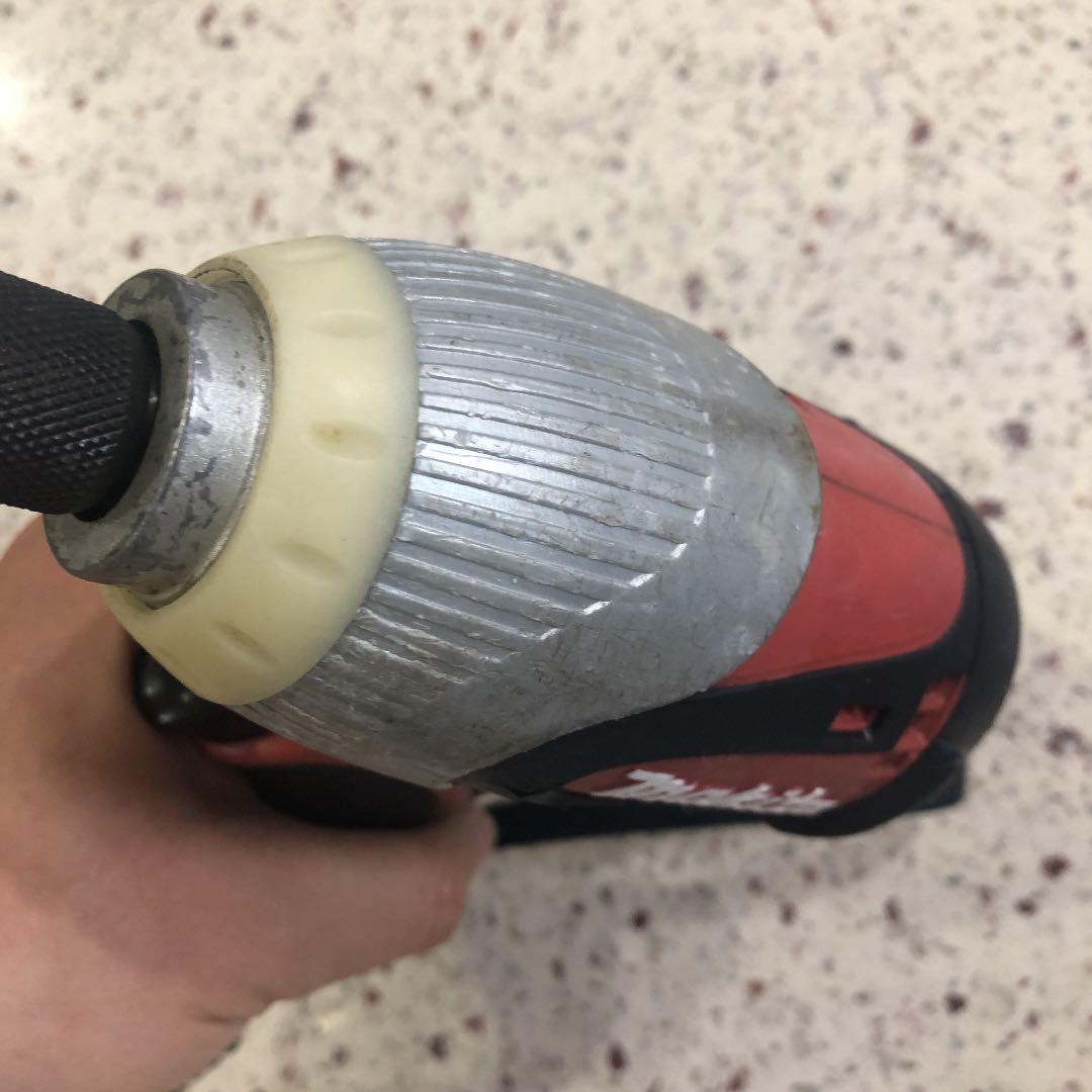 マキタインパクトドライバーTD130D本体のみmakita