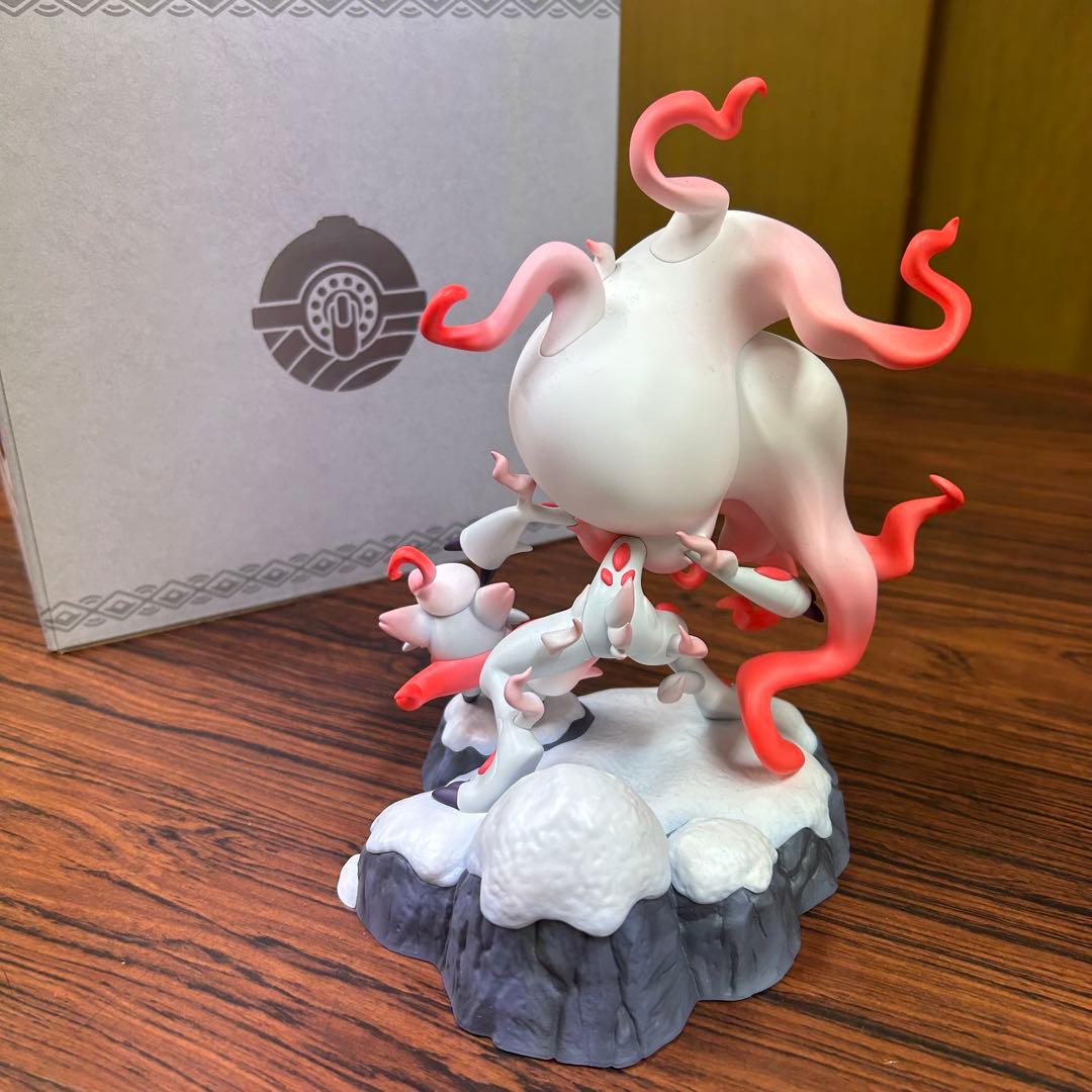 ヒスイゾロア&ヒスイゾロアーク　フィギュア　ポケモンセンター
