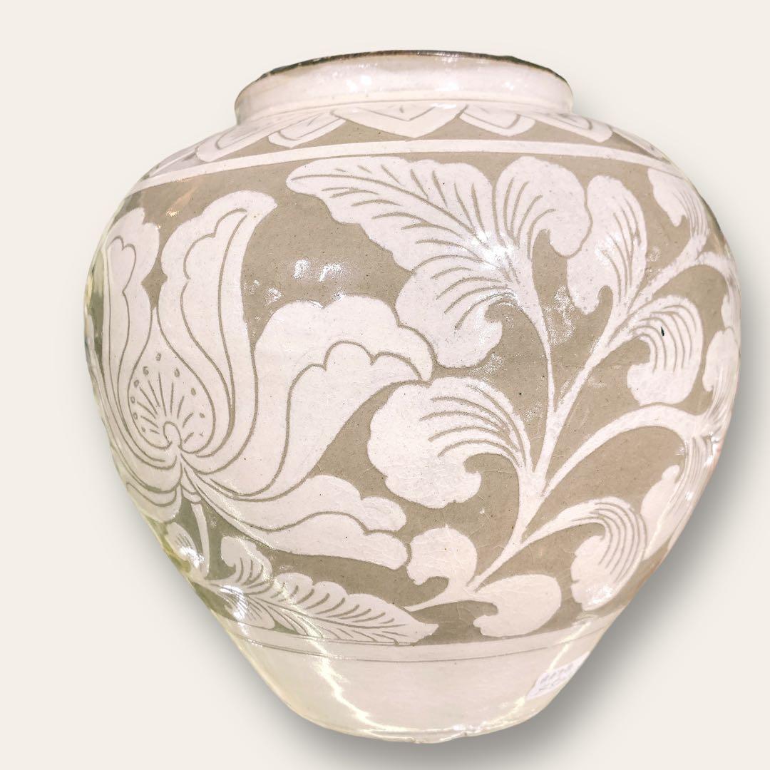 中国 磁州窯 白釉 剔花卉文　骨董品　アンティーク　花瓶　古美術