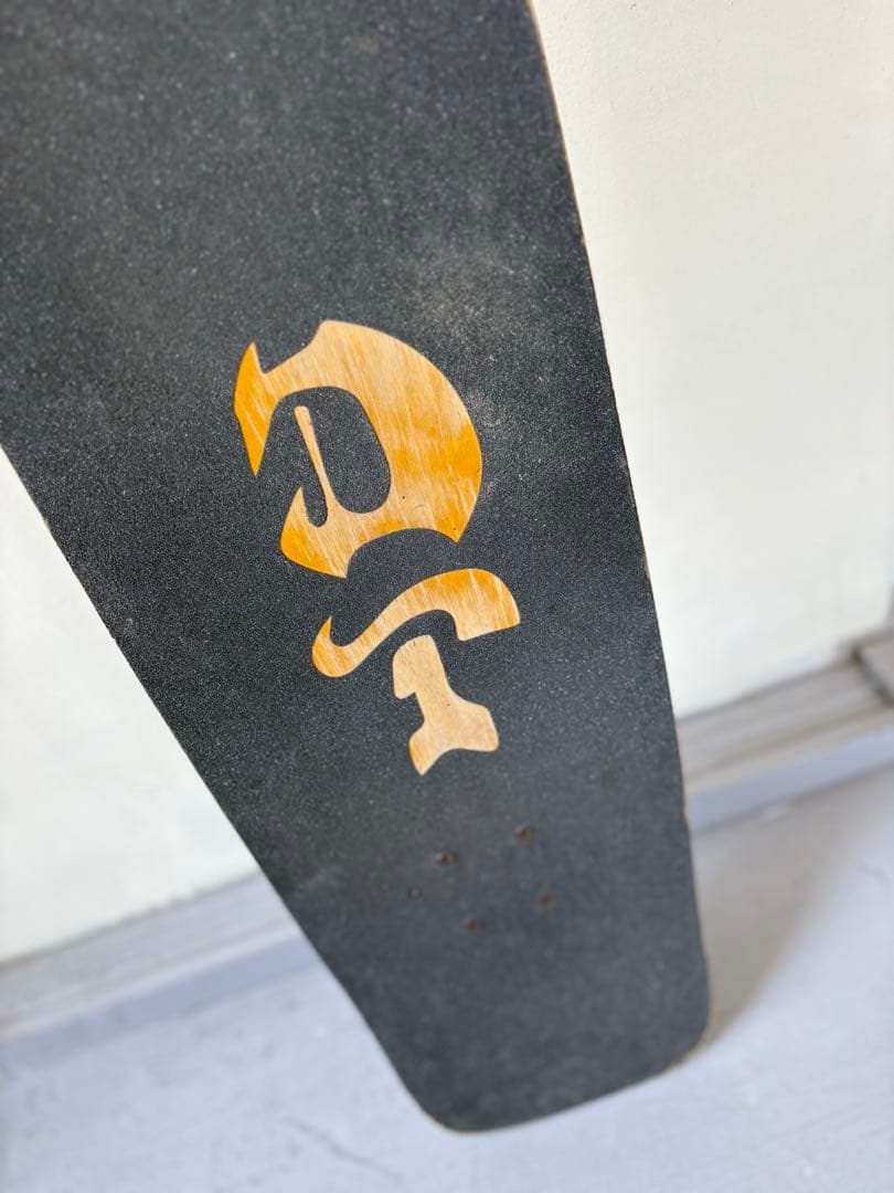 DOGTOWN 《70s》 SUICIDAL SKATES <No.330>