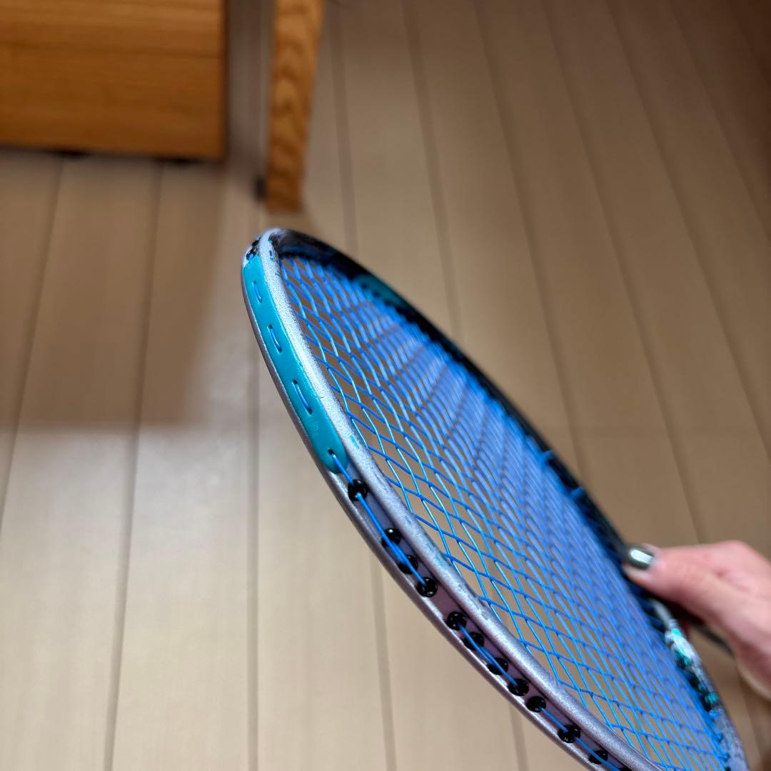 バドミントンラケット　アストロクス88d pro 4UG5