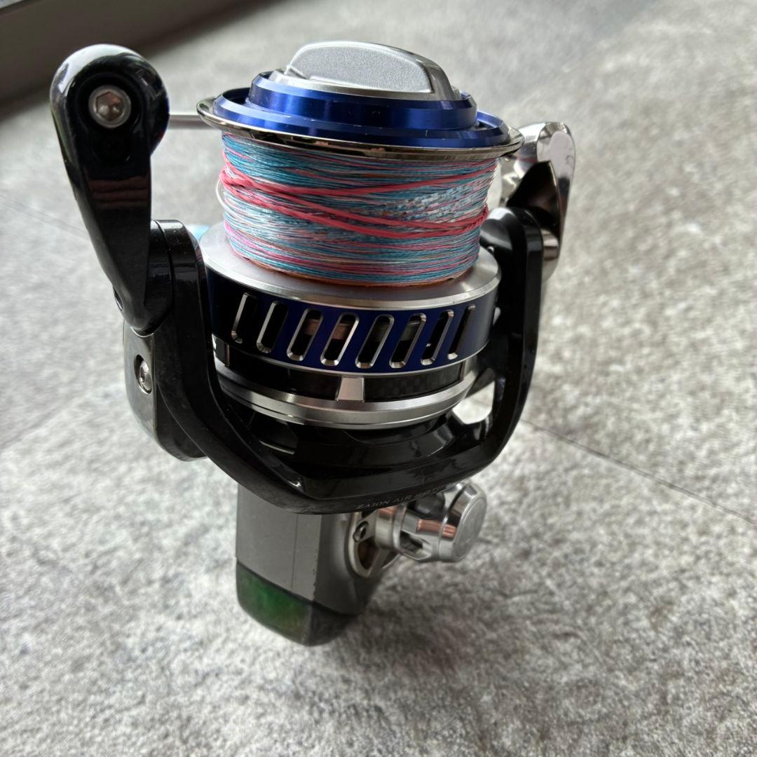 ダイワ 10ソルティガ 4000H SALTIGA スピニングリール