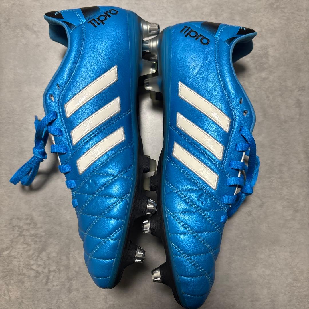adidasサッカースパイク
