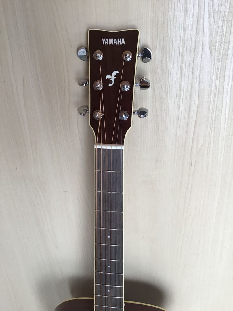 Yamaha アコースティックギター vew３１３０ R1