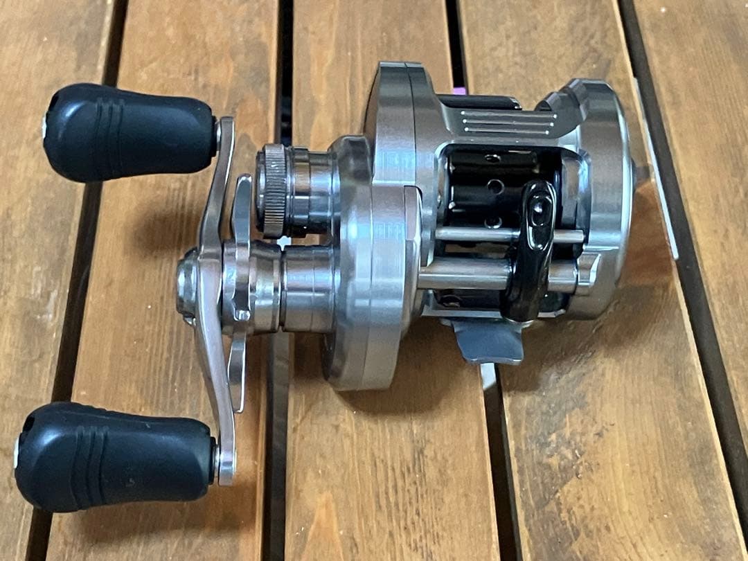 19カルカッタコンクエストDC200 右巻き 未開封ラインセット