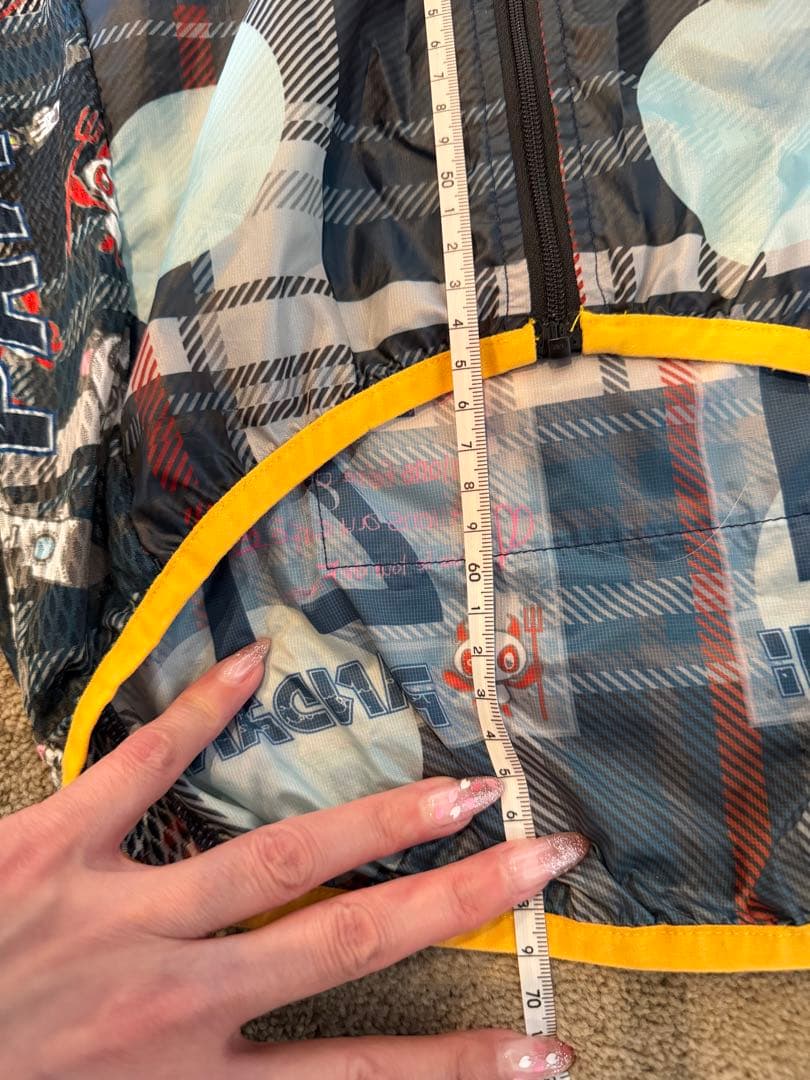 パンダーニウィンドブレーカー薄手　超美品