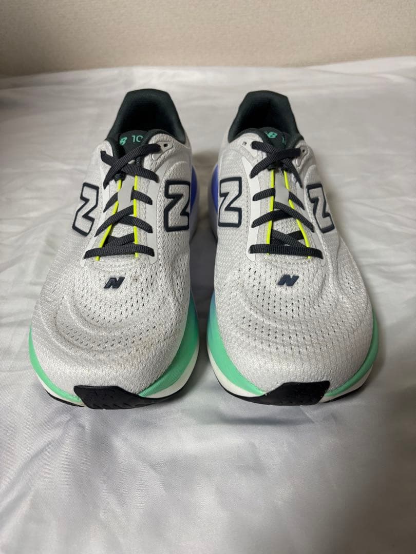 New Balance 1080 v15 グレー/イエロー/ブルー　26センチ
