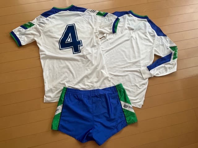 【レアカラー】エネーレ／ennerre　サッカーユニフォーム　上下３点セット