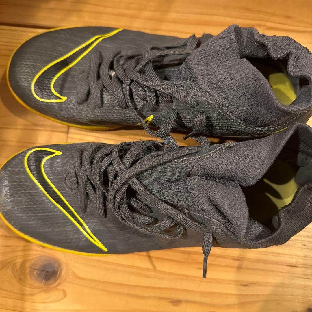 Nike サッカーシューズ グレー/イエロー