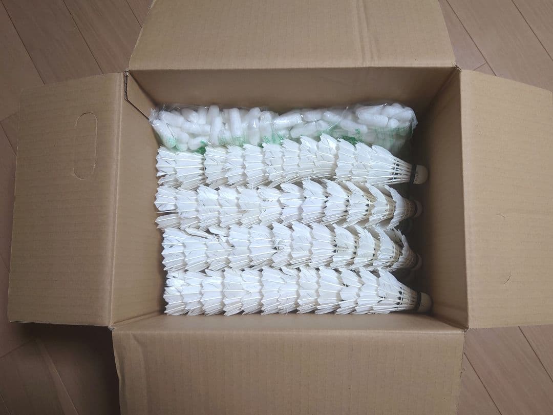 中古　シャトル　バドミントン　エアロセンサ500メイン　150個　YONEX
