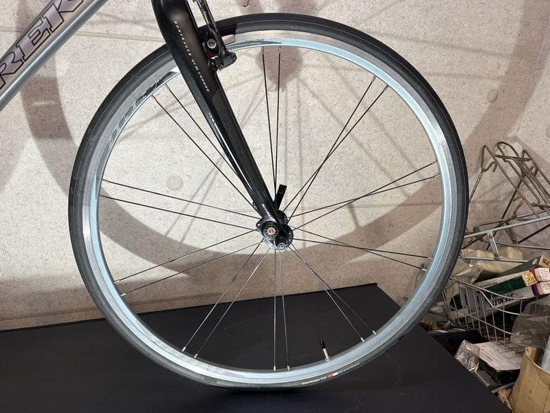 TREK FX7.7 SHIMANO 105 トレック　ポンプ付き