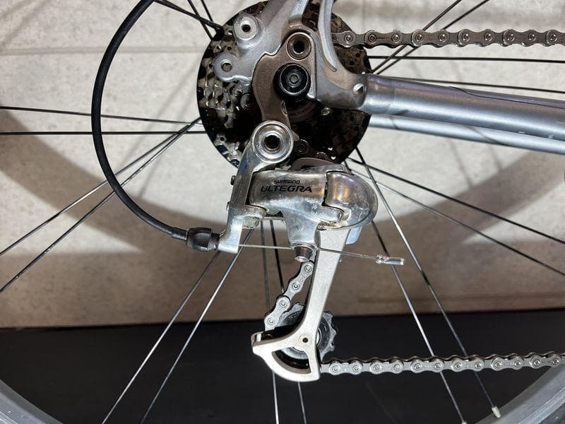 TREK FX7.7 SHIMANO 105 トレック　ポンプ付き