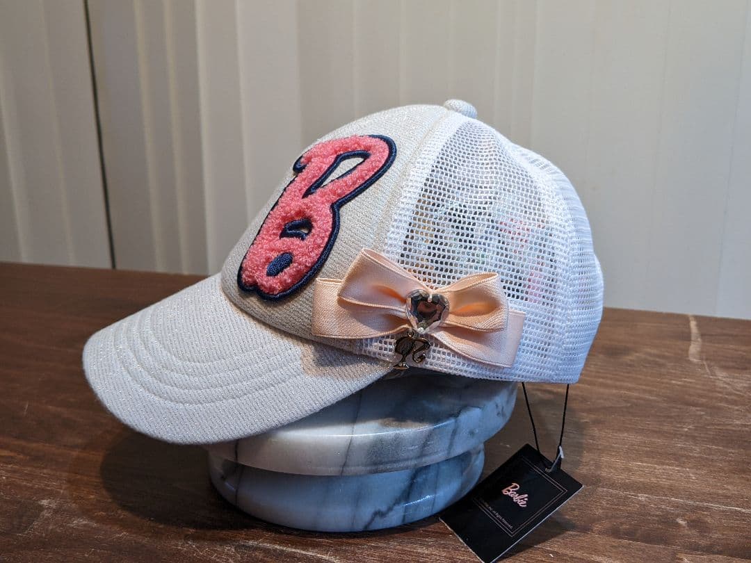 新品　バービー　ゴルフ　ラメ　光沢　メッシュ　キャップ　帽子　野球帽　白キャップ