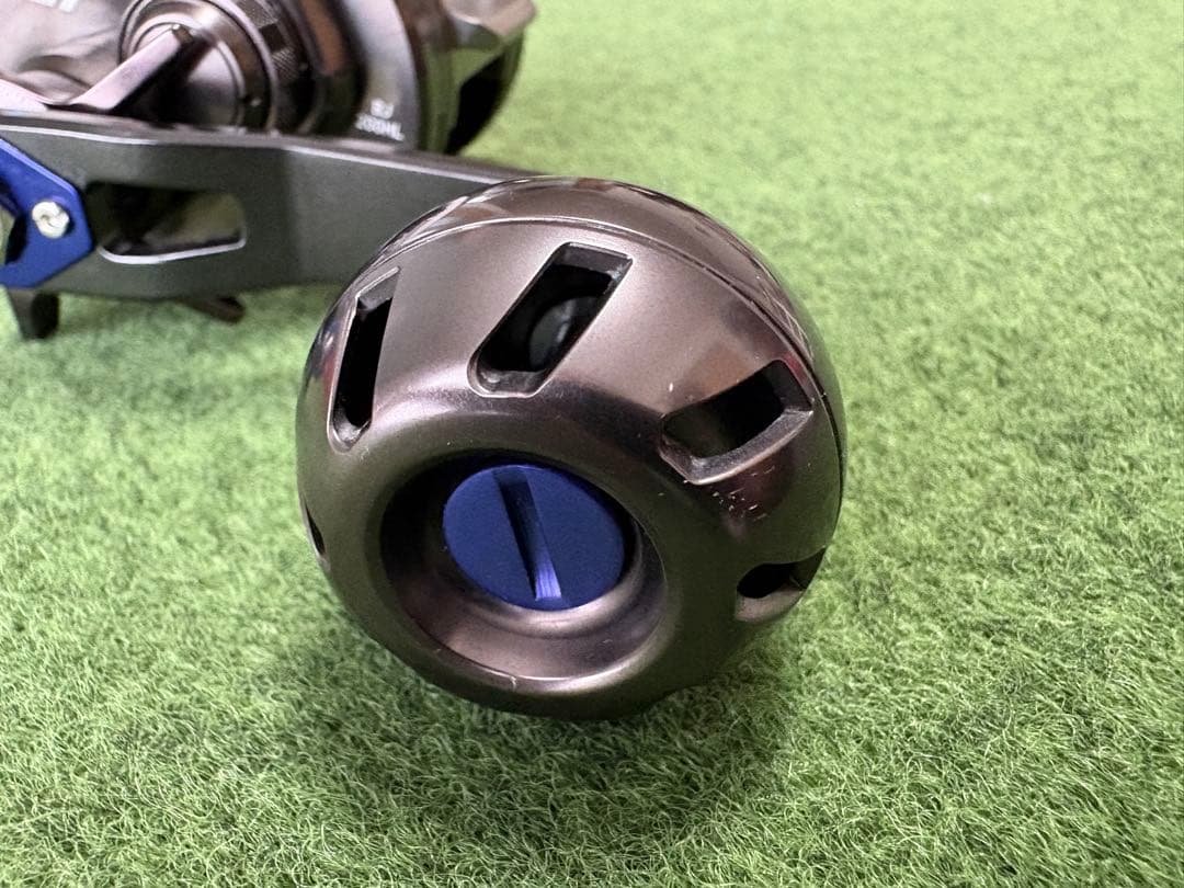 【美品】17ソルティガBJ200HL左ハンドル