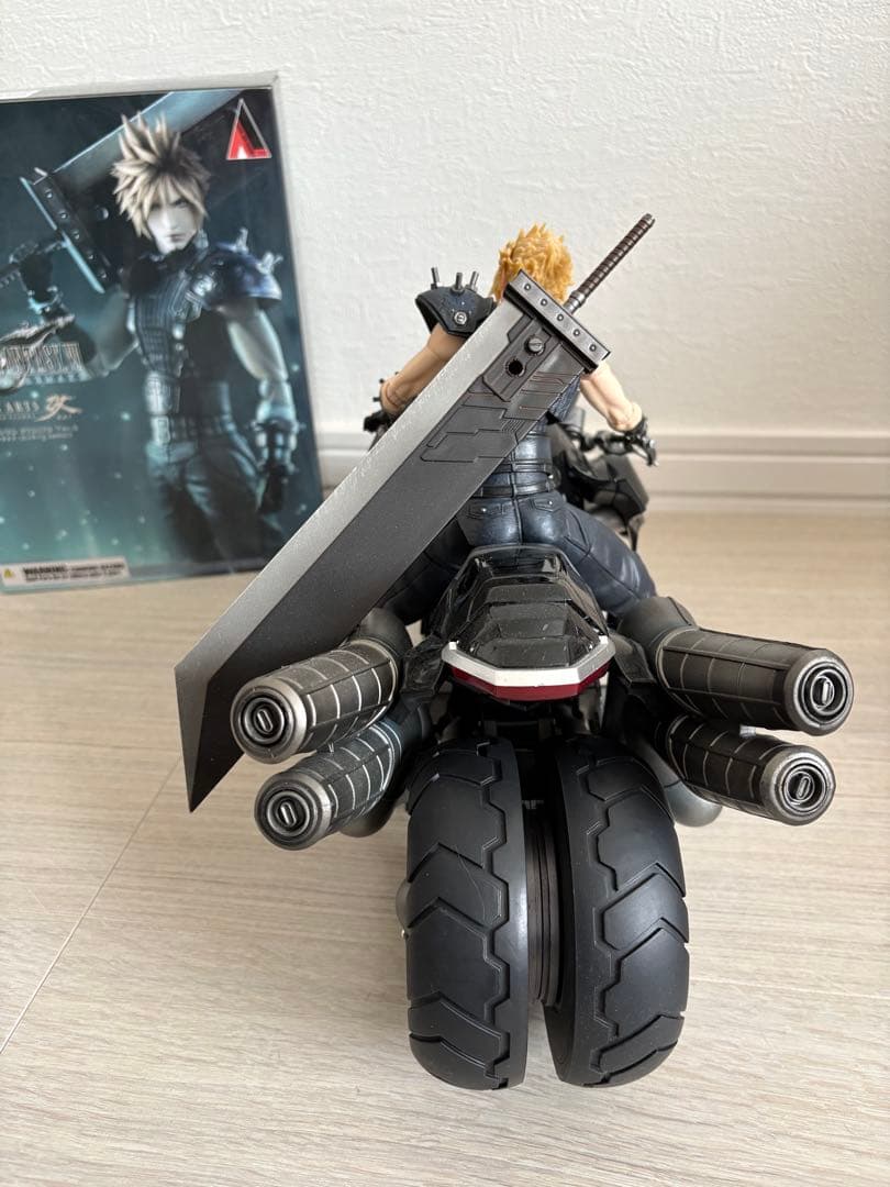 プレイアーツ改クラウドver2 &ハーディ=デイトナ　　ストラクチャーアーツ