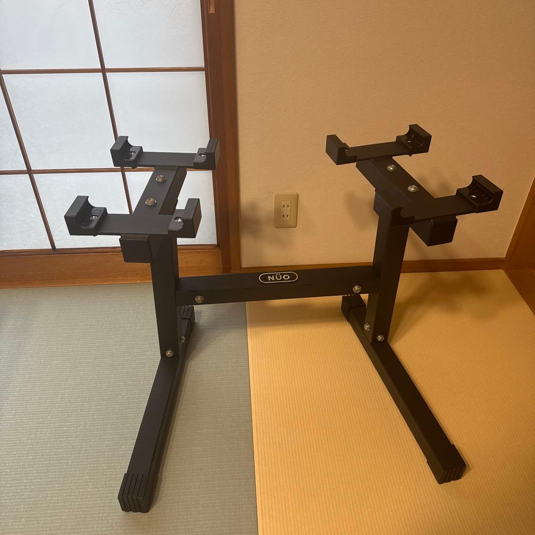 フレックスベル32の可変式ダンベルになります。 スタンド付き正常動作品です。
