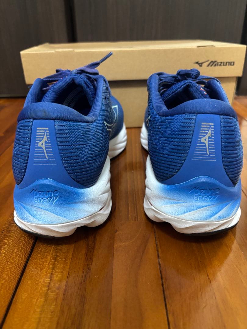 MIZUNO ウェーブライダー26 【25.5】