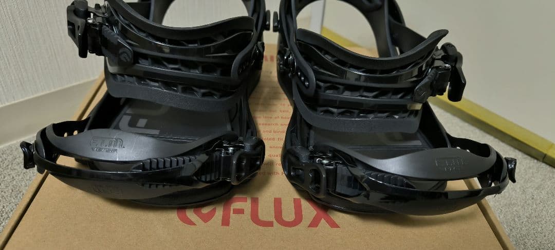FLUX DS 23DSMB ビンディング M ブラック チタンビスセット