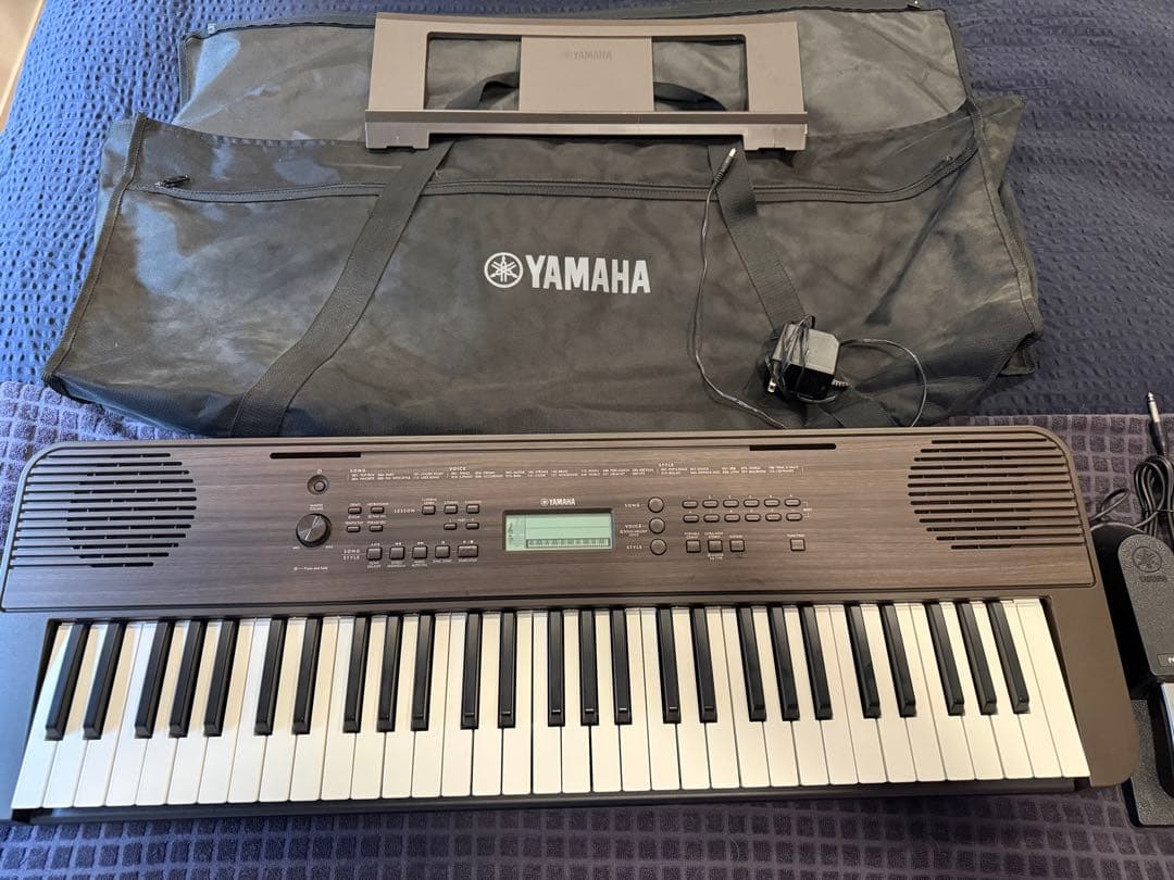 ヤマハ 電子キーボード PSR-E360 61鍵盤 + ペダル + ケース付き