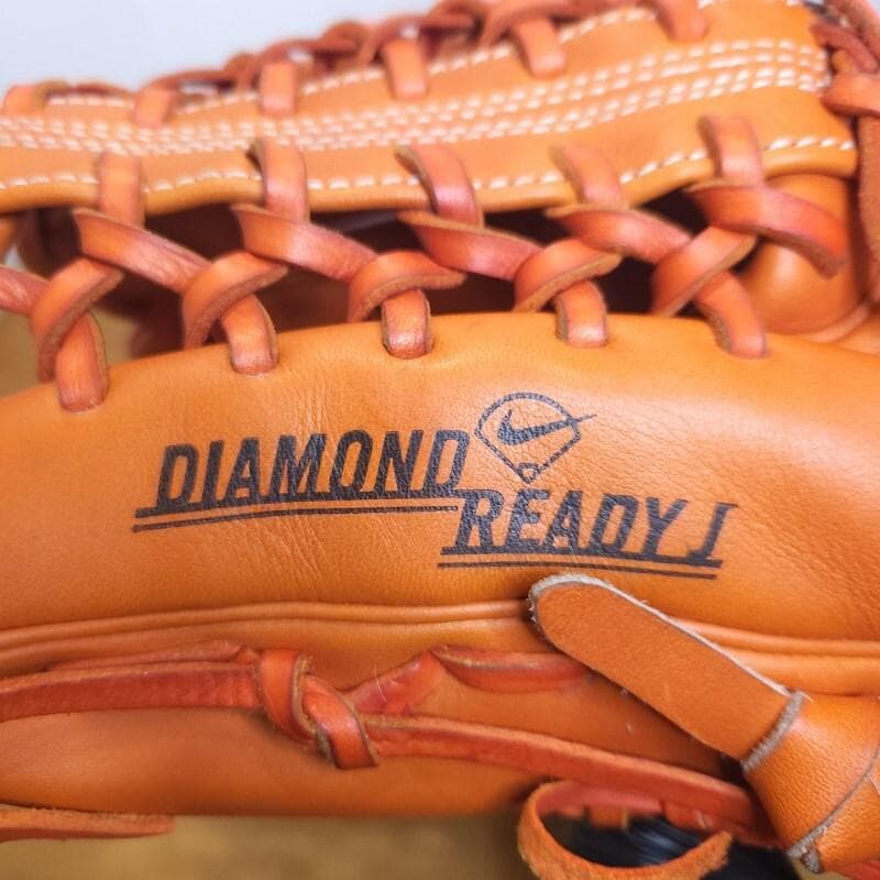 NIKE ナイキ ダイアモンドレディーJ 廃盤品 左投げ用 美品 軟式グローブ