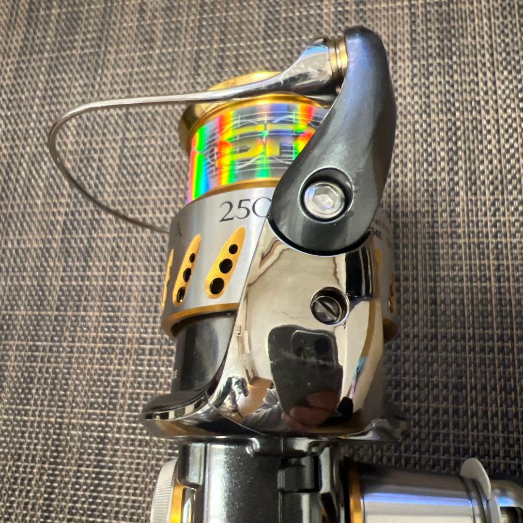 美品　SHIMANO 07 STELLA 2500S