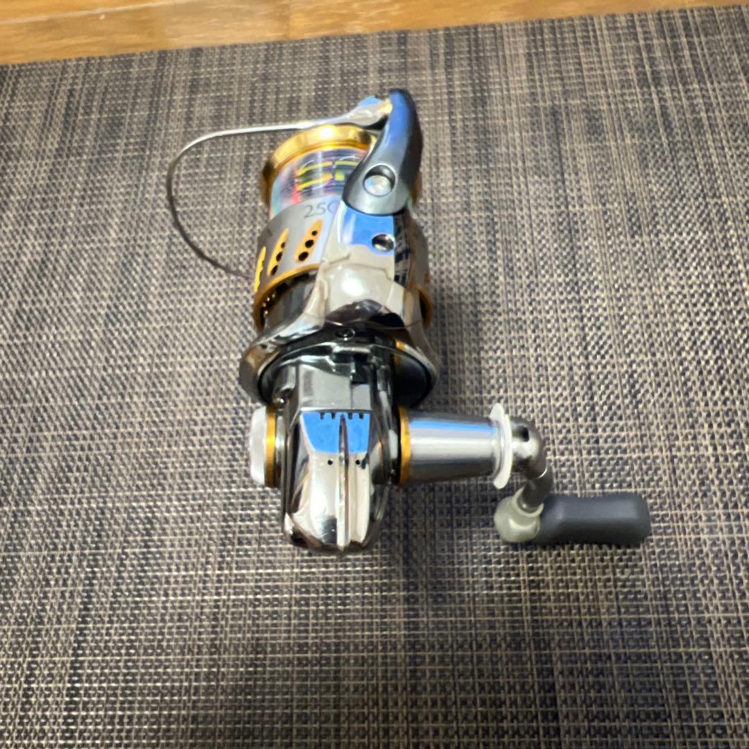 美品　SHIMANO 07 STELLA 2500S