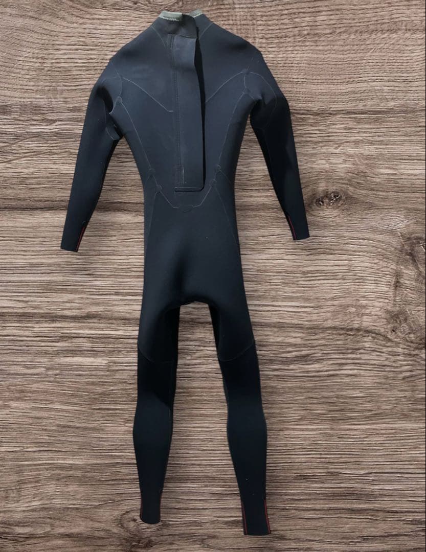 最終値下げ　BILLABONG ウェットスーツ　3mm ジャーフル