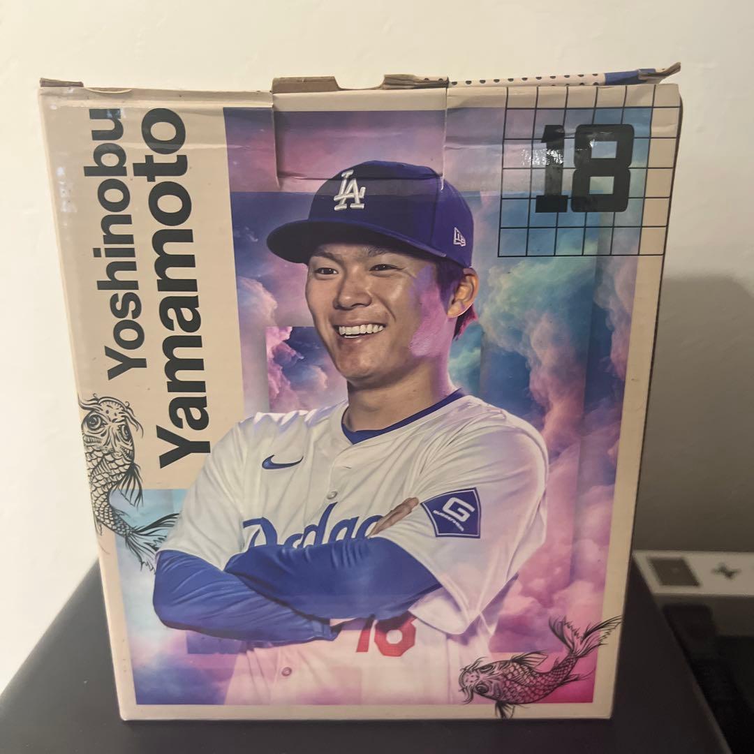 【2024/6/13現地配布】山本由伸 ボブルヘッド人形