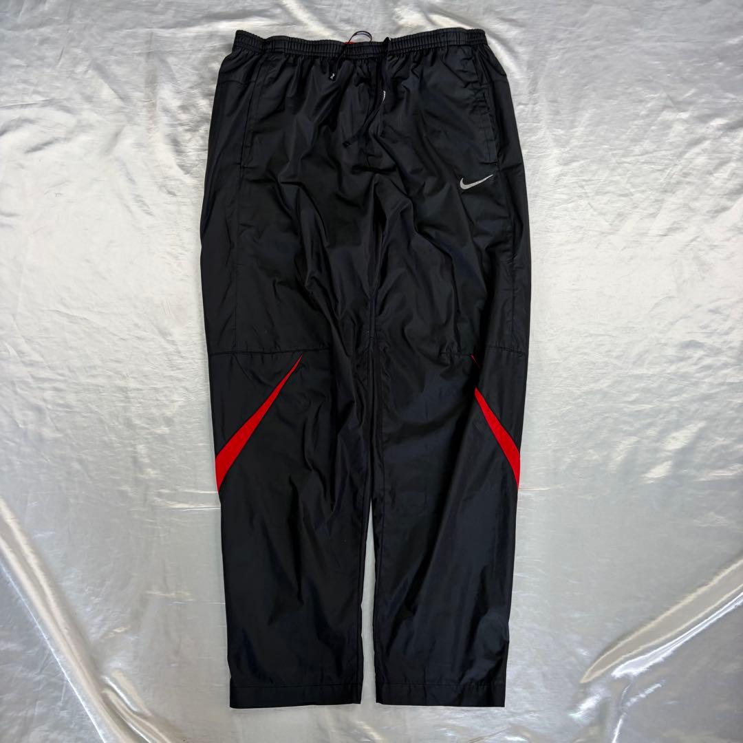 ナイキ　Nike ウォームアップスーツ　上下セット ブラック/レッド M