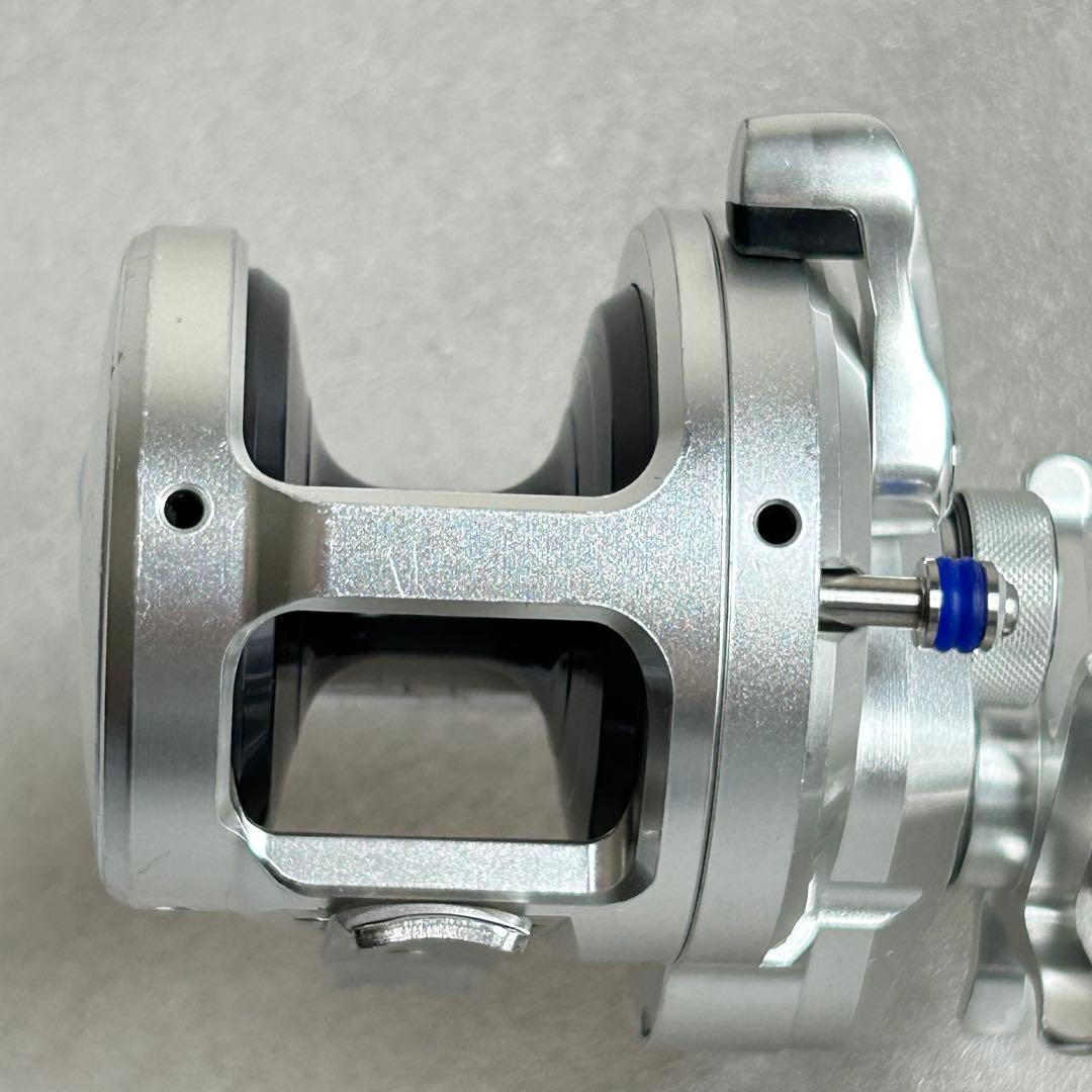シマノ 11オシアジガー 1500HG ハンドル ベアリング新品 おまけ付き