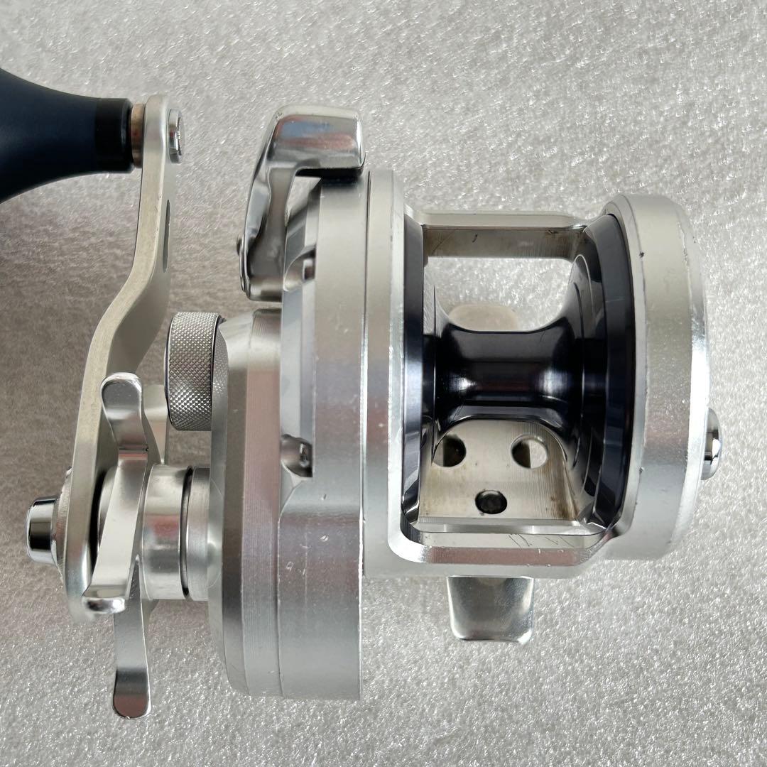 シマノ 11オシアジガー 1500HG ハンドル ベアリング新品 おまけ付き