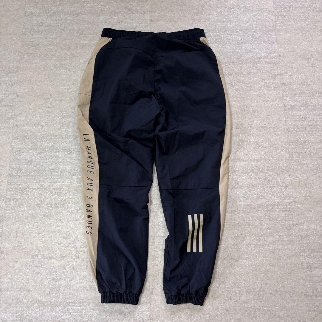 adidas ウィンドブレーカー上下 THE THREE STRIPES