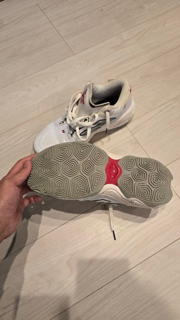 New Balance Fresh foam bb v2　バッシュ　26.5cm