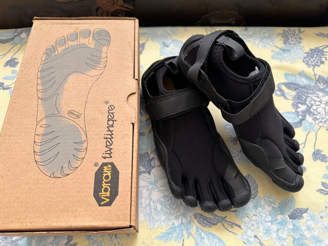 その他 Vibram five fingers