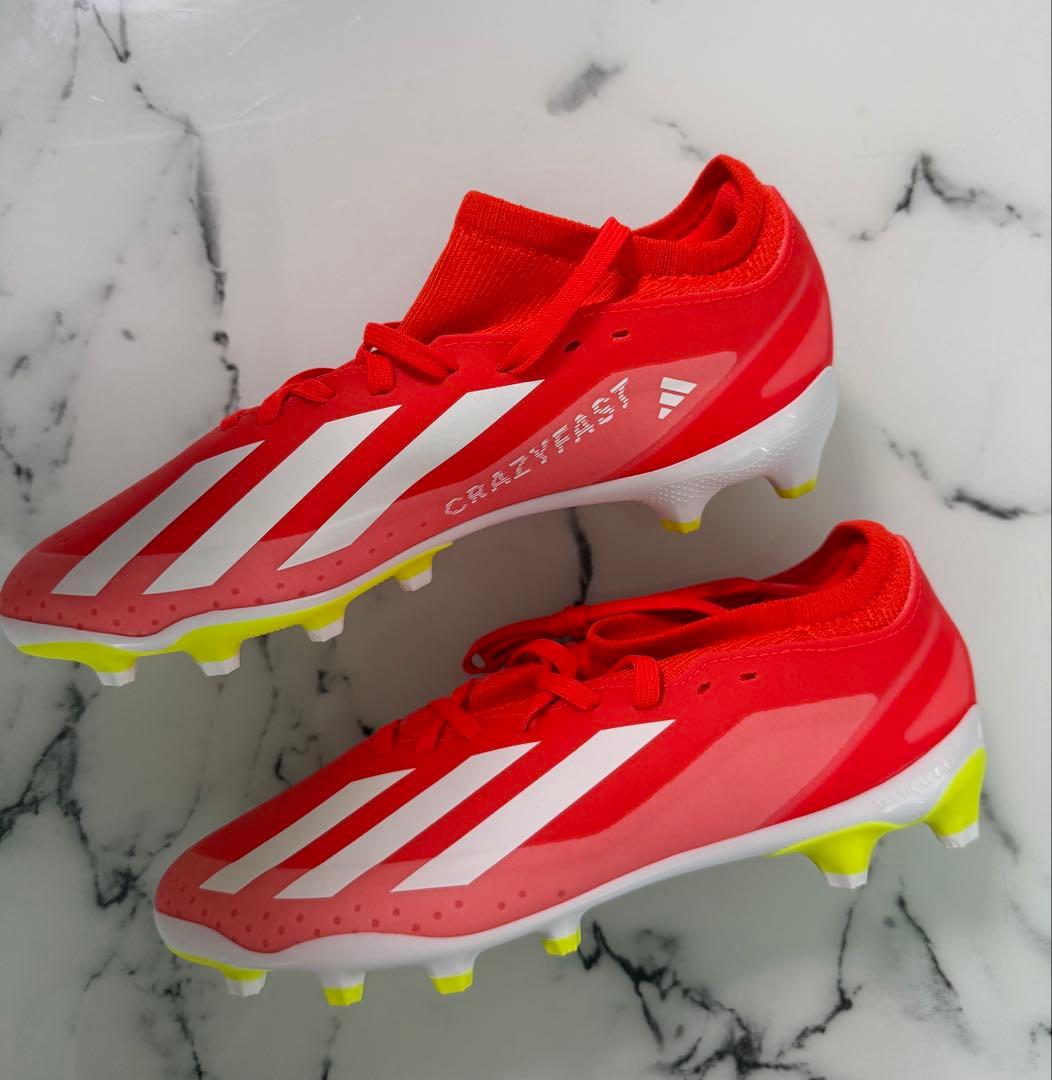 【新品】アディダス サッカースパイク　ジュニア23㎝エックスクレイジーファスト