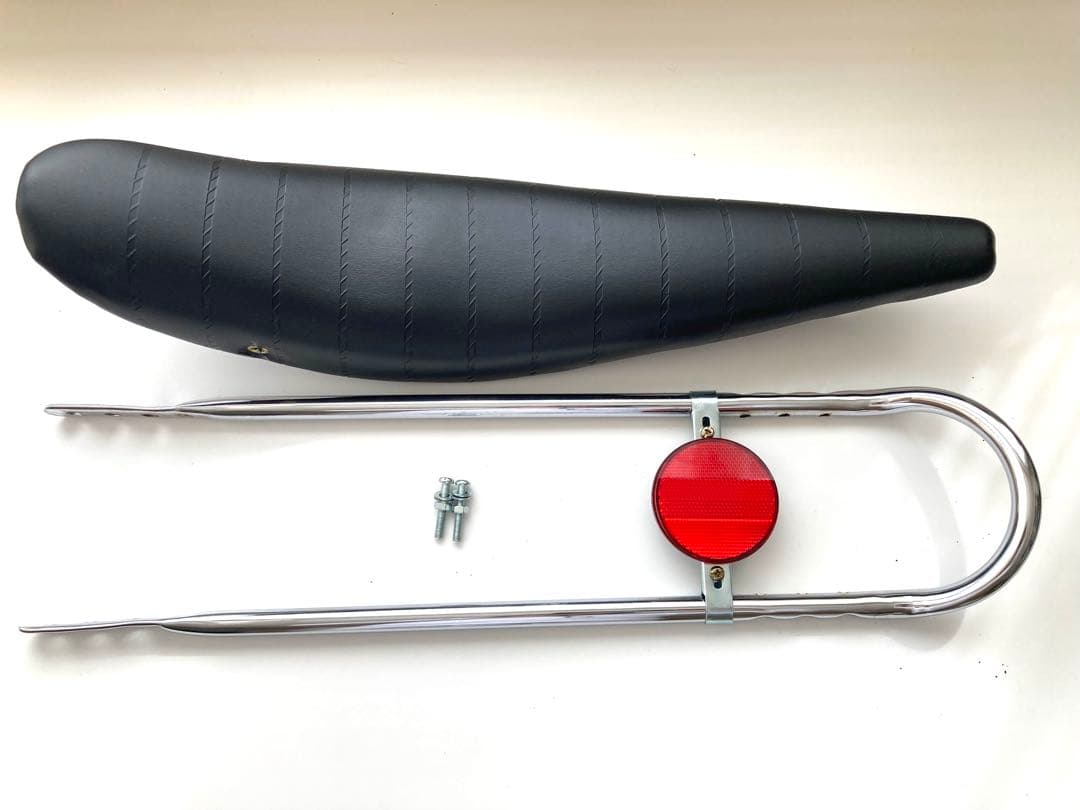 CRUE’S LAWRIDER 26インチ バナナシート シーシーバー等付