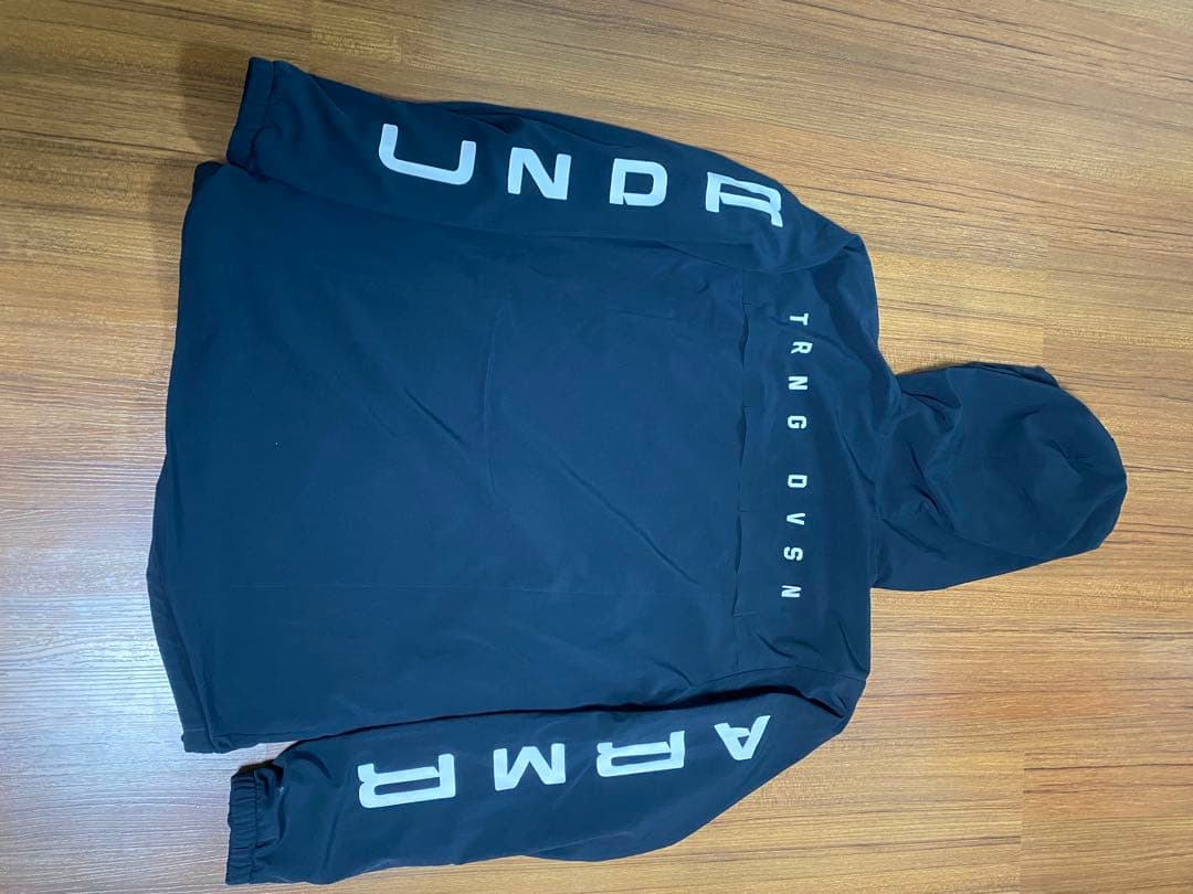 Under Armour フード付きジャケット 、パンツセットブラック