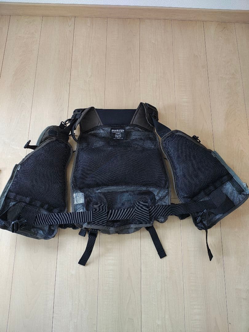 パズデザイン ストリームベスト2 ガンメタ STREAM VEST II