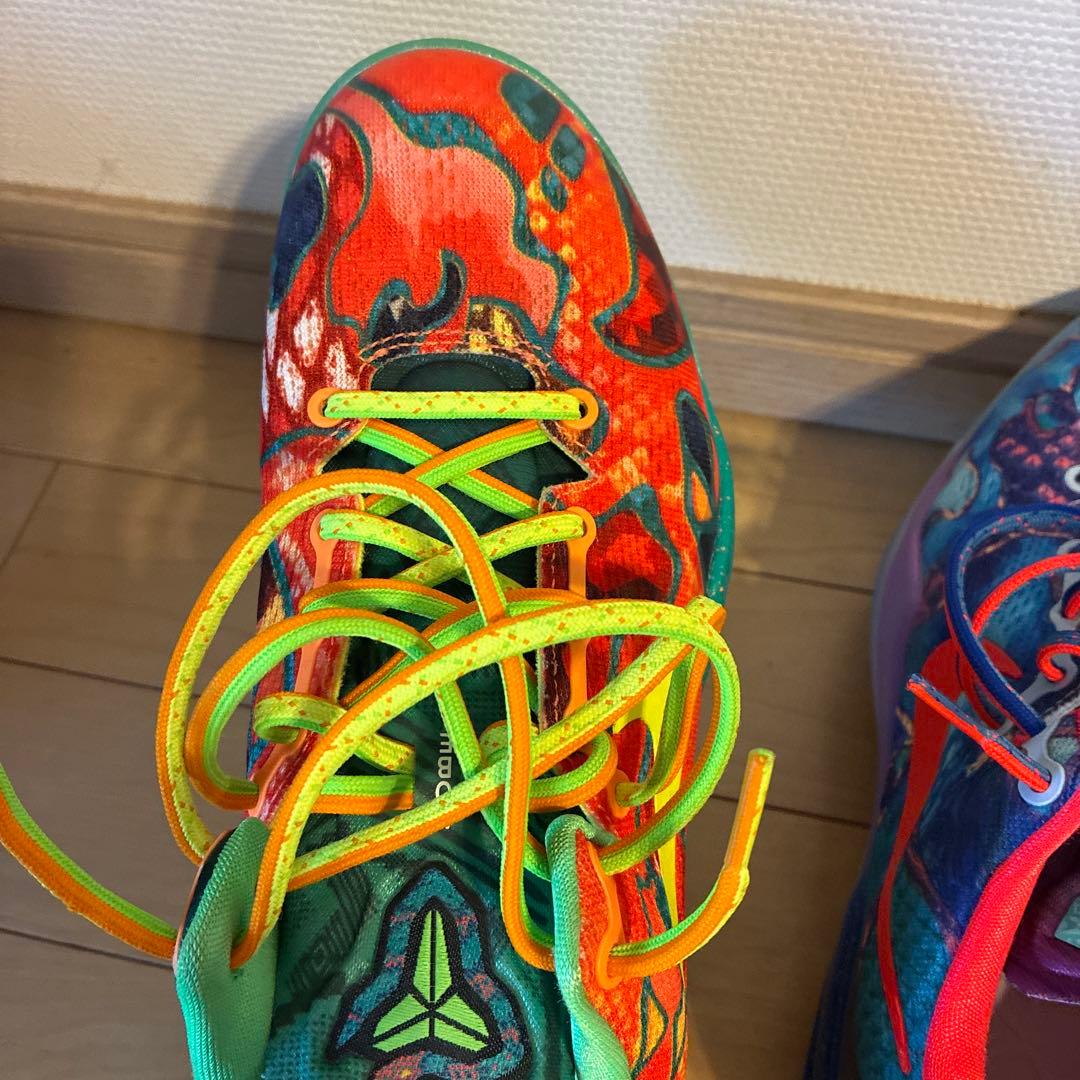 美品！Nike Kobe8 レッド/グリーン/ブルー 予備シューレース付き