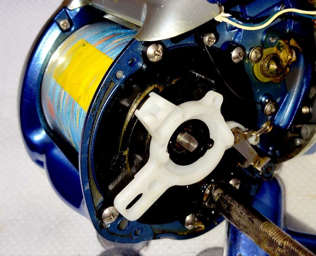シマノ電動リール 電動丸3000H オーバーホールメンテナンス済み ②