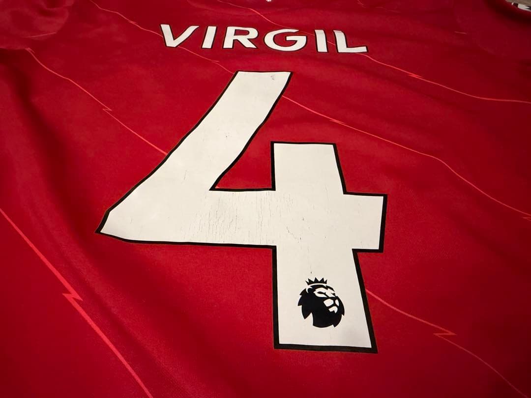リバプール フィルジル・ファン・ダイク サッカー ユニフォーム