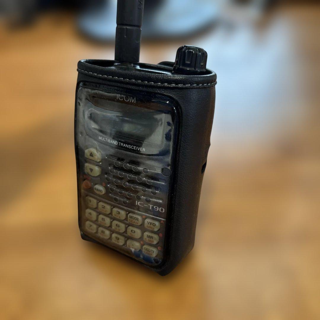 トランシーバー Icom IC-T90