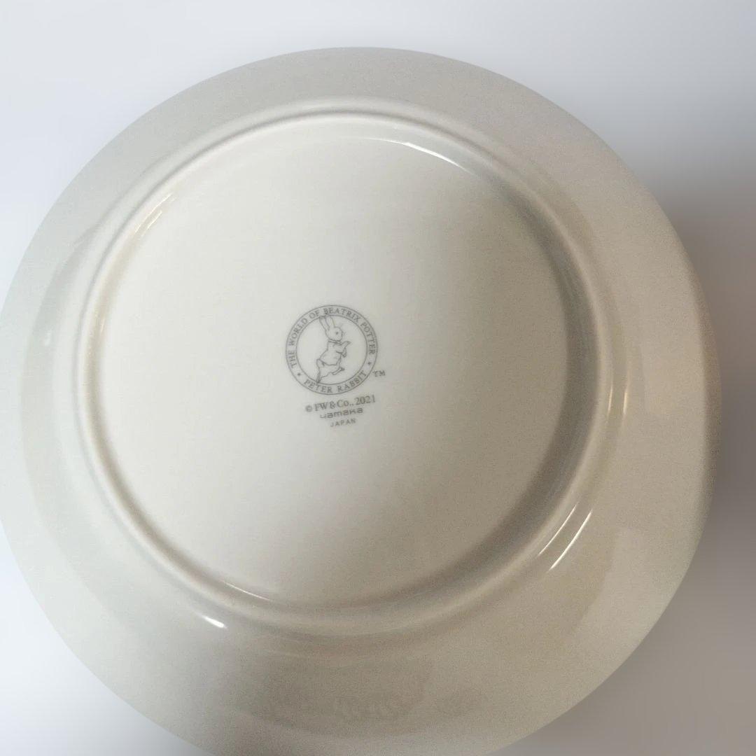 新品・未使用 ピーターラビット マグカップ・サラダボウル・パスタカレー皿 8点