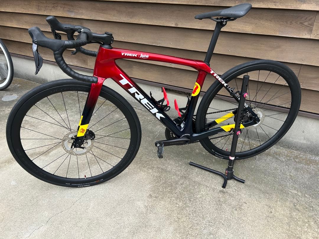 TREK Domane SLR トレック プロジェクトワンRSLチームカラー