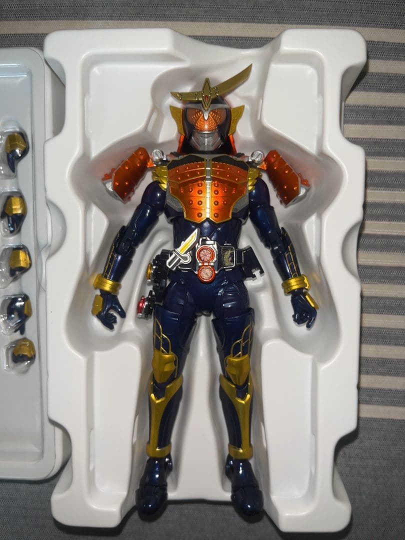 S.H.Figuarts 真骨彫製法　仮面ライダー 鎧武