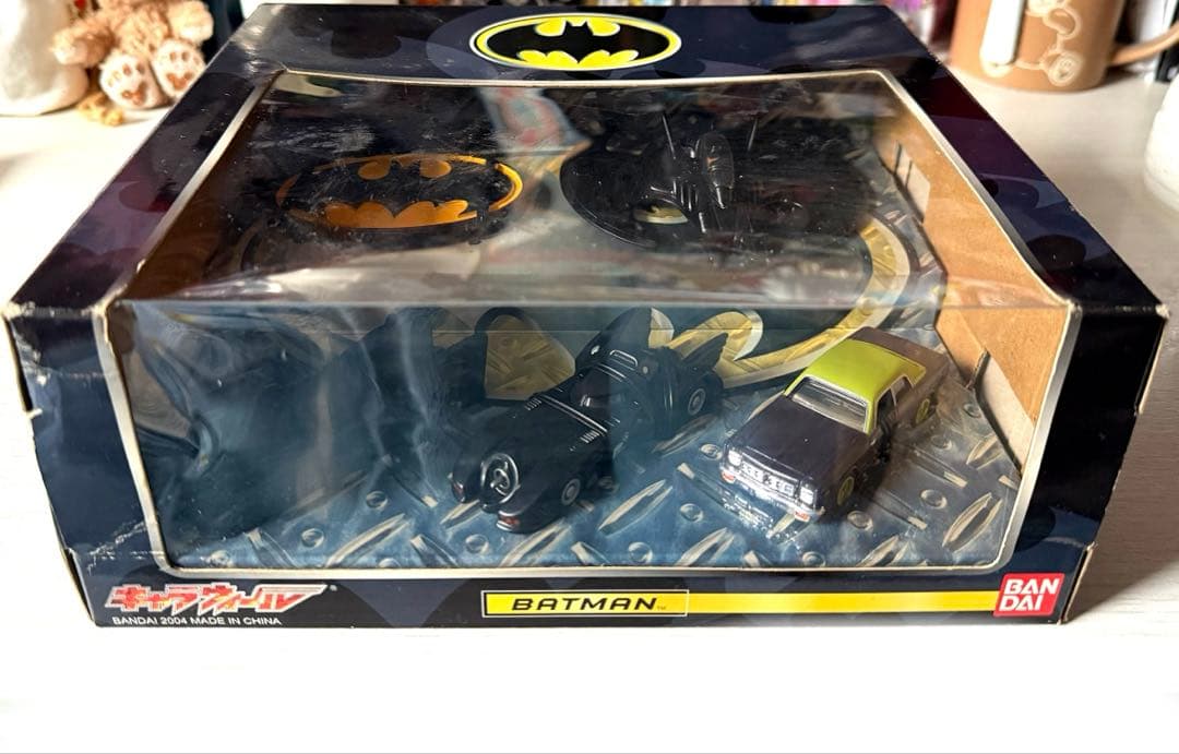 キャラウィール 4台セット BATMAN(バットマン) ミニカー　バンダイ
