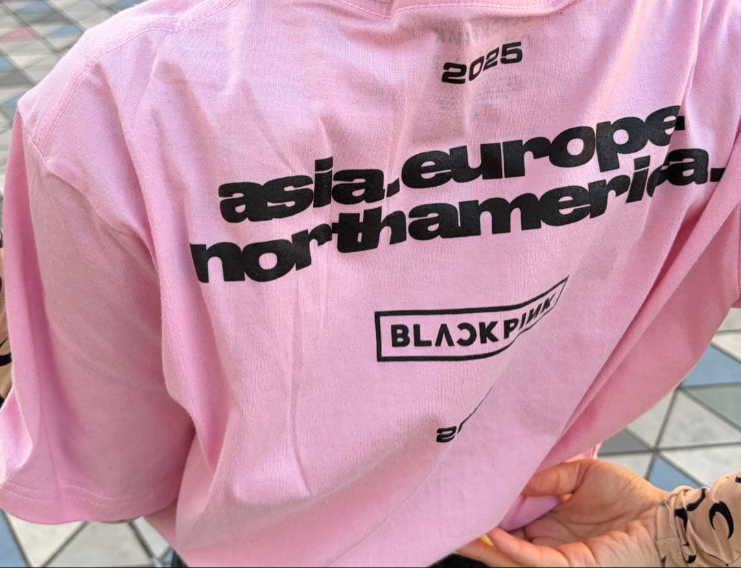 BLACKPINK DEADLINE LIVE Tシャツ