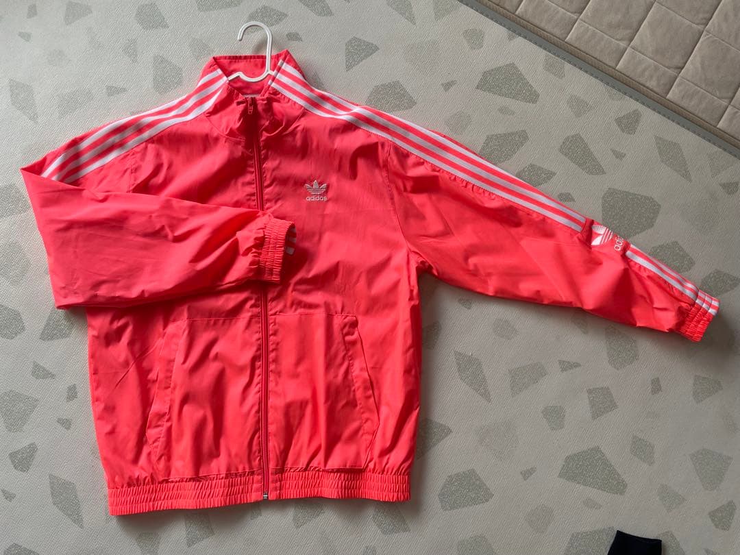 adidas ピンク ジャージジャケット