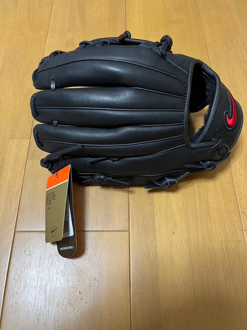 Nike Elite 軟式グローブ 黒 新品タグ付き
