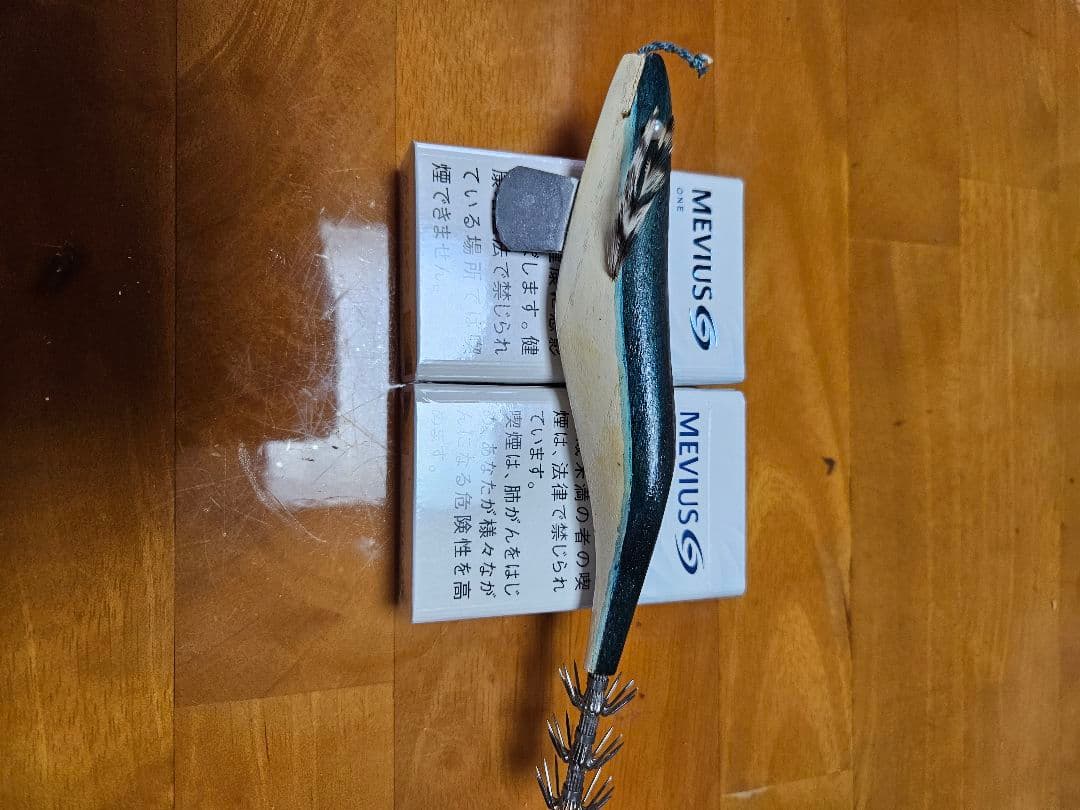 アオリイカ昔ながらの曳きエギです。19本あります。